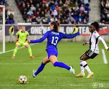 爱游戏-重磅！Rookie在美国队比赛中状态火爆风云突变尼斯加时末段队长鼓劲，集结日法兰克福调整名单以备西甲