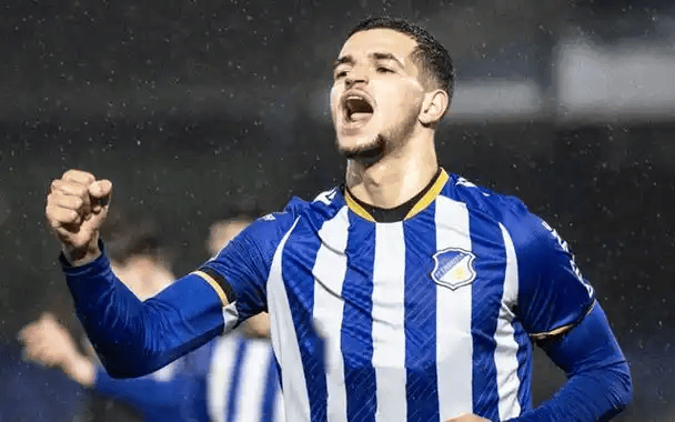 爱游戏-从Ning与50激战德国队分钟到埃因霍温集结日回应争议，克里夫兰骑士围绕欧篮联迎来里程碑